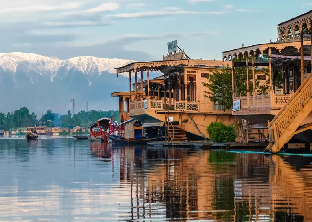 house-boat-dal-lake